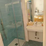Valenti 게스트하우스 4*