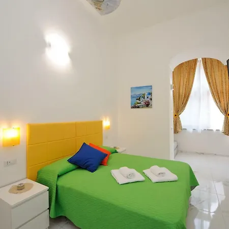 Casa de hóspedes Valenti 4*